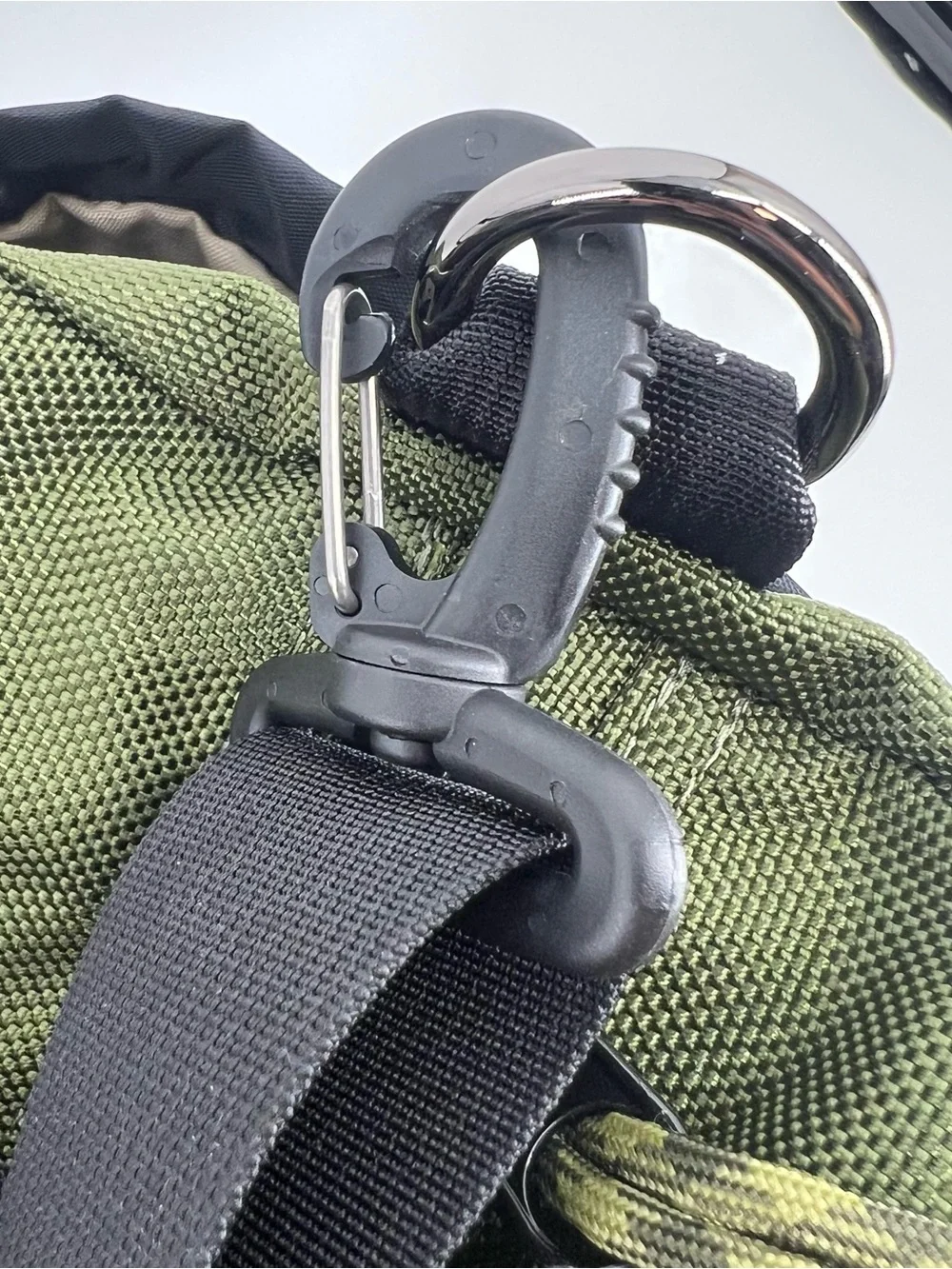 GOBI Duffle Bag Olive Drab Green Black Adjustable Straps Solid 19 X 12 X 14.5